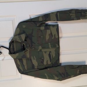 TNA Camo Crop